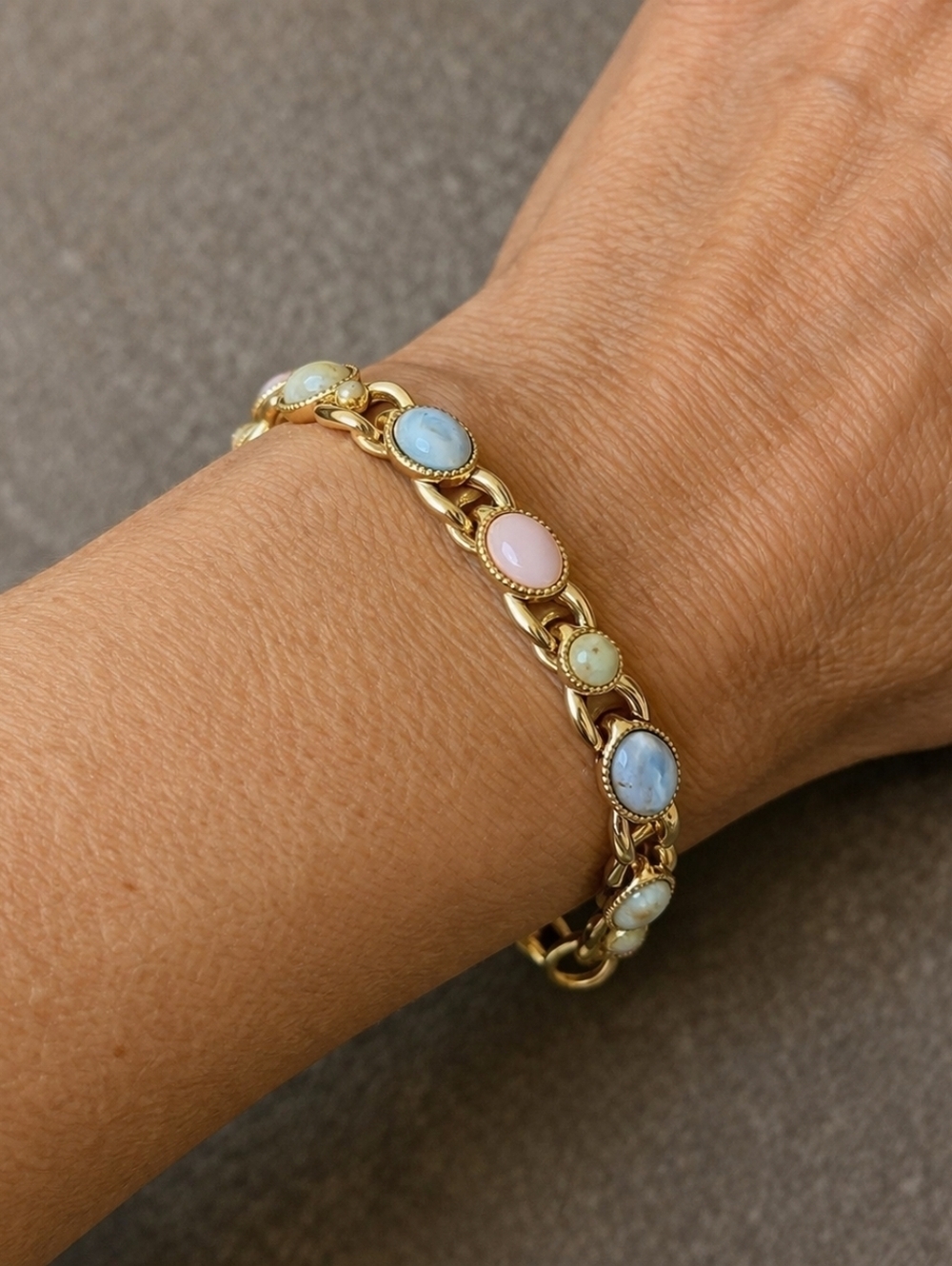 VTG Goldtone Pastel Cabochon Easter Chain Bracelet